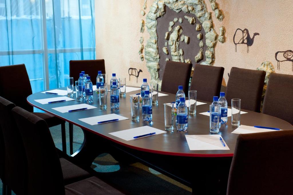 Artastana Hotel Екстериор снимка