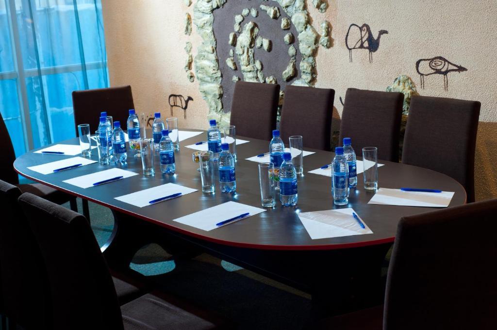 Artastana Hotel Екстериор снимка