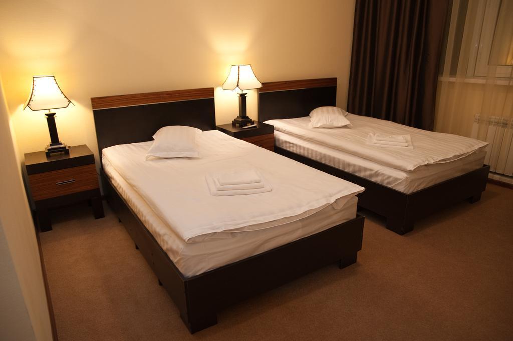 Artastana Hotel Стая снимка