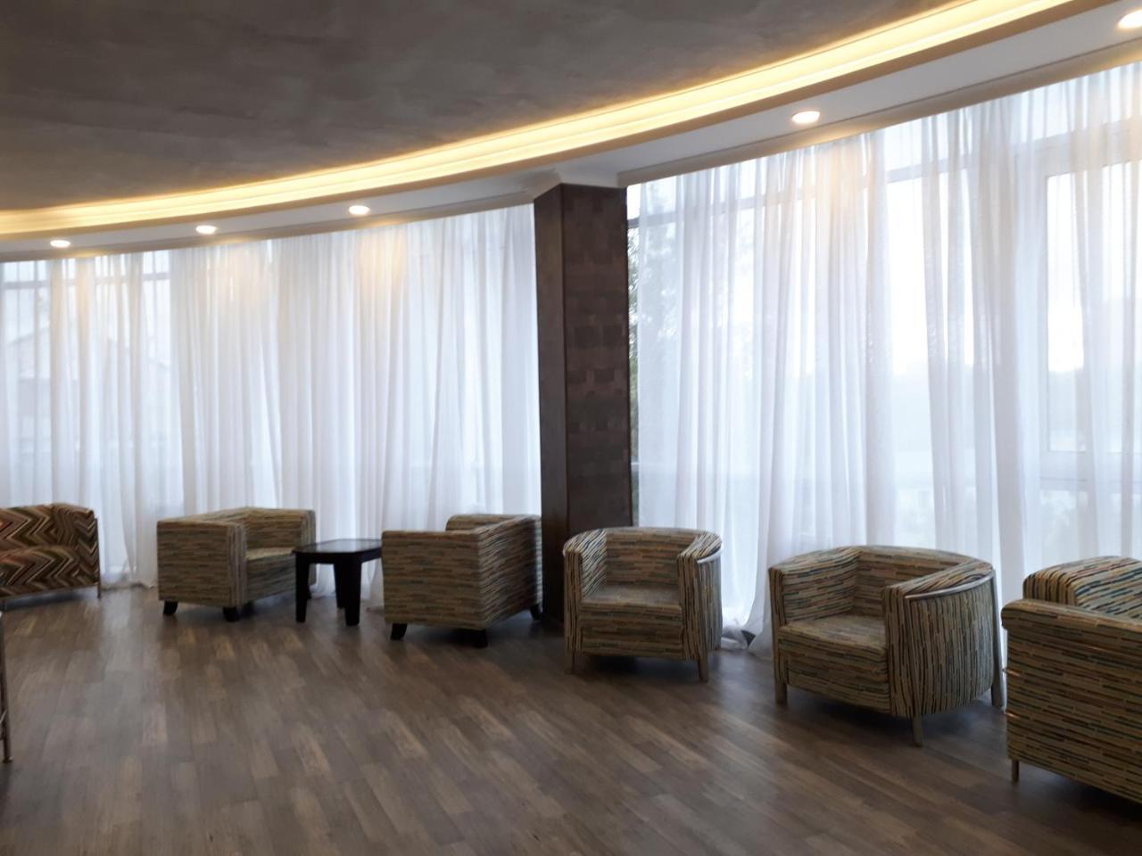 Artastana Hotel Екстериор снимка