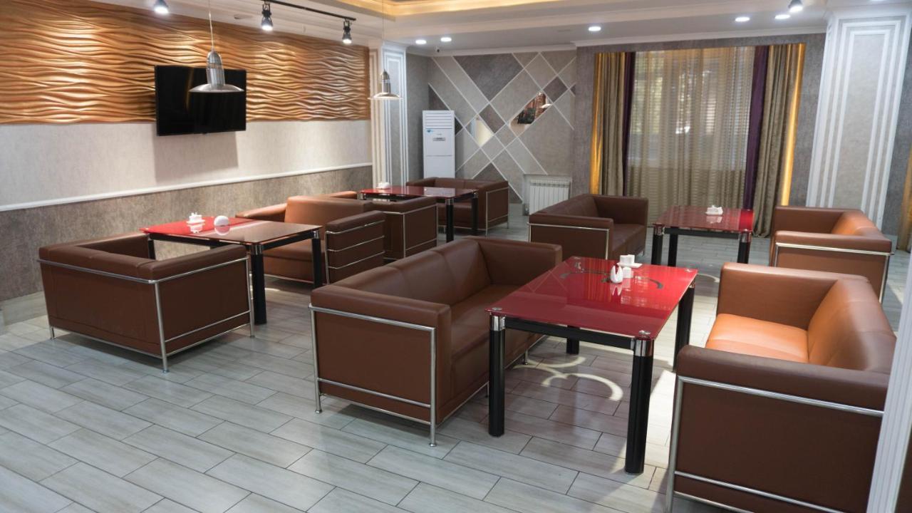 Artastana Hotel Екстериор снимка