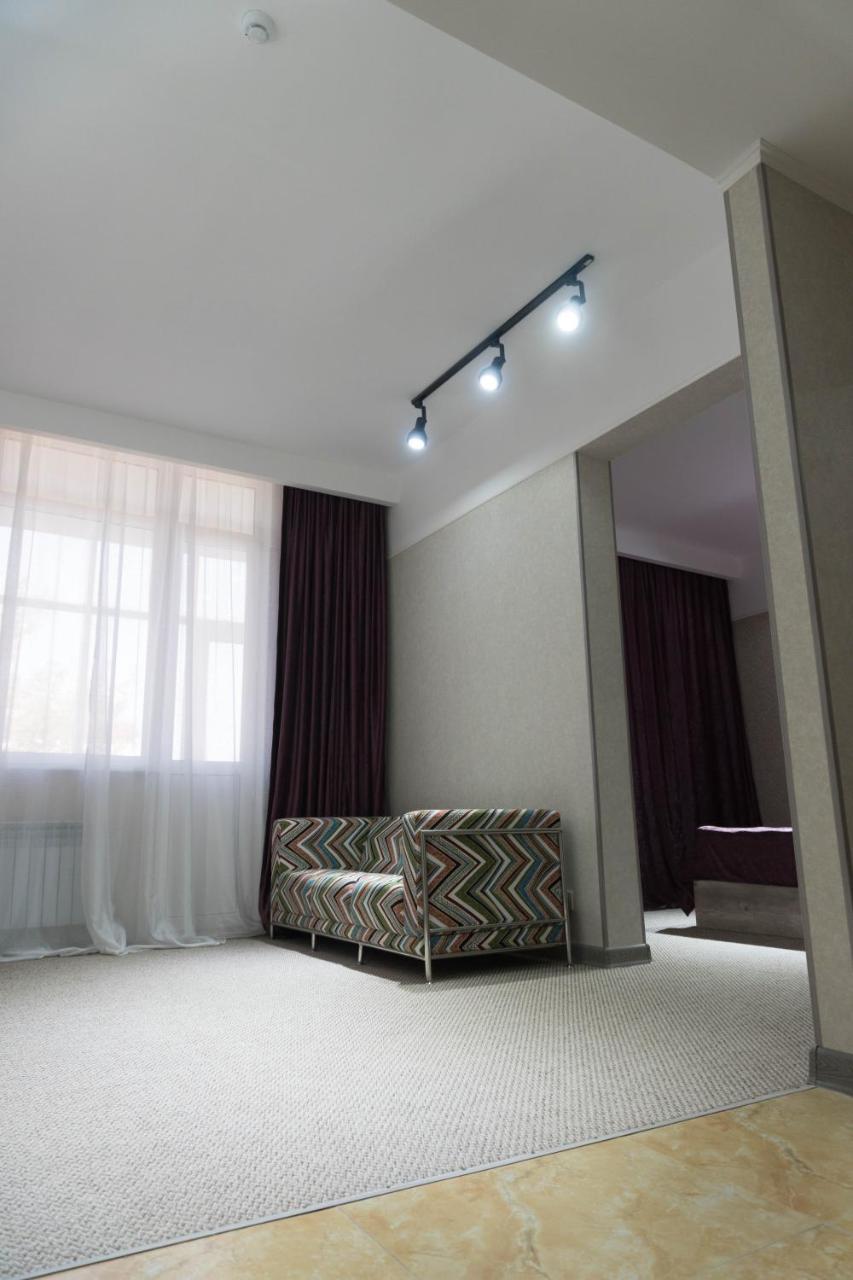 Artastana Hotel Екстериор снимка